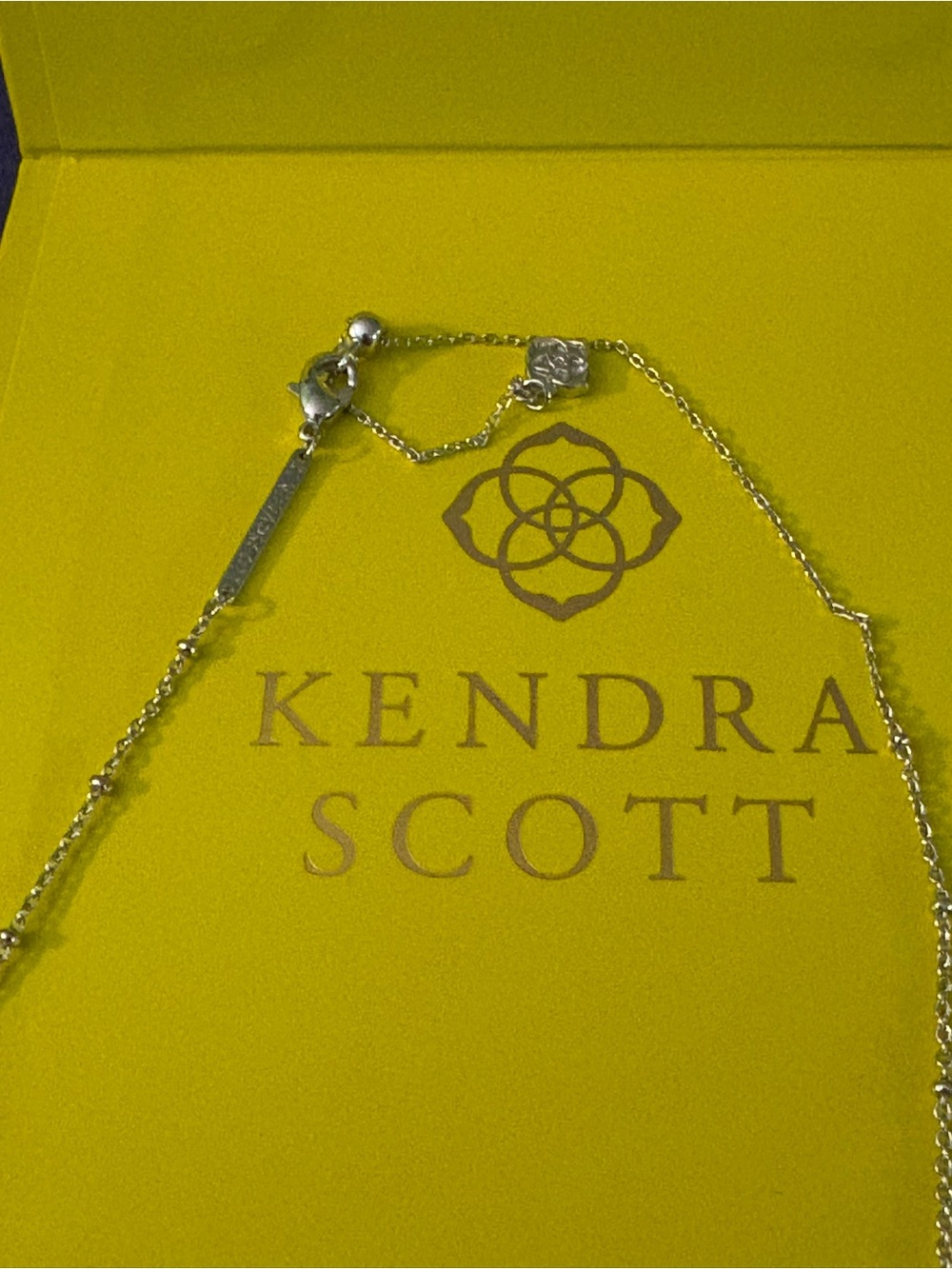Kendra Scott mini Heart Ari Necklace in Silver Pink Opal - Picture 3 of 3